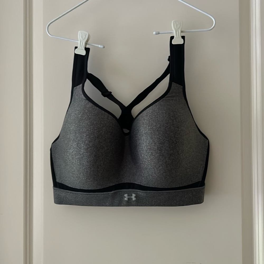 NWOT Under Armour athletic fitted support sports bra padded underwire size 38D